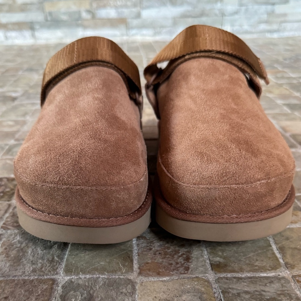 UGG Tan Shearling Lined Footwear - Picture 12 of 12